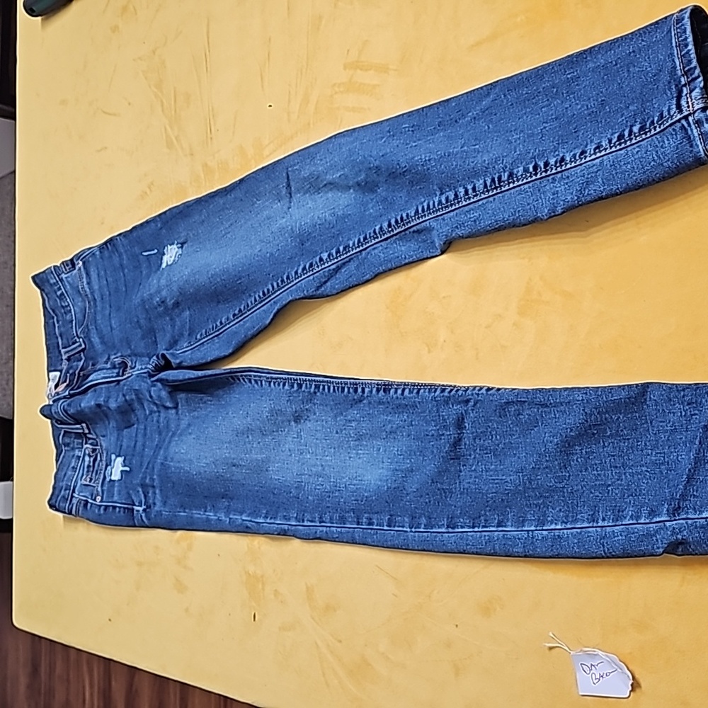 Jordache Girls Super Skinny size 12 destructed jeans